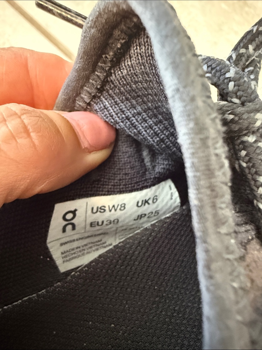 On Cloudeasy Women’s Shoes - Picture 14 of 16